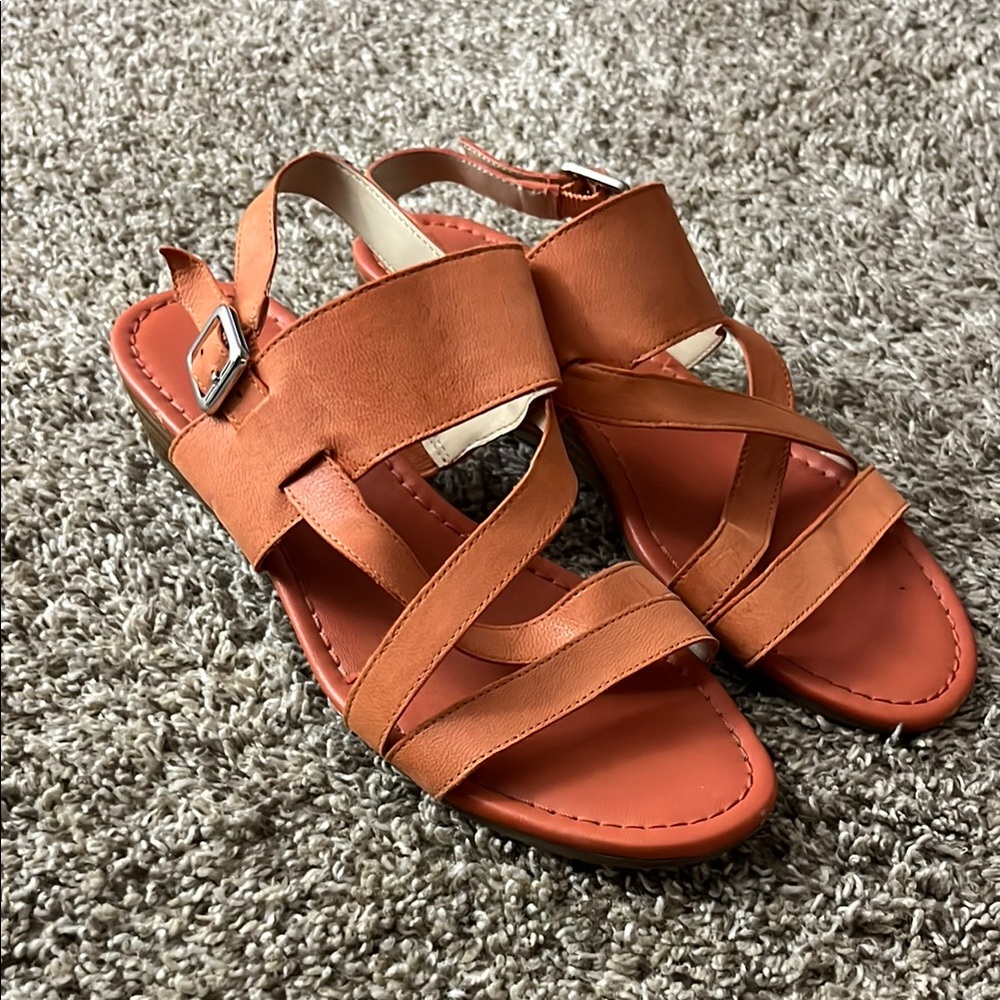 Franco Sarta Women's Orange straps Sandals size 7.5
